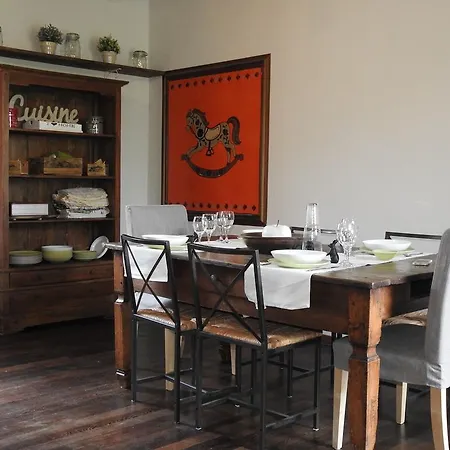 The Wolf Country House